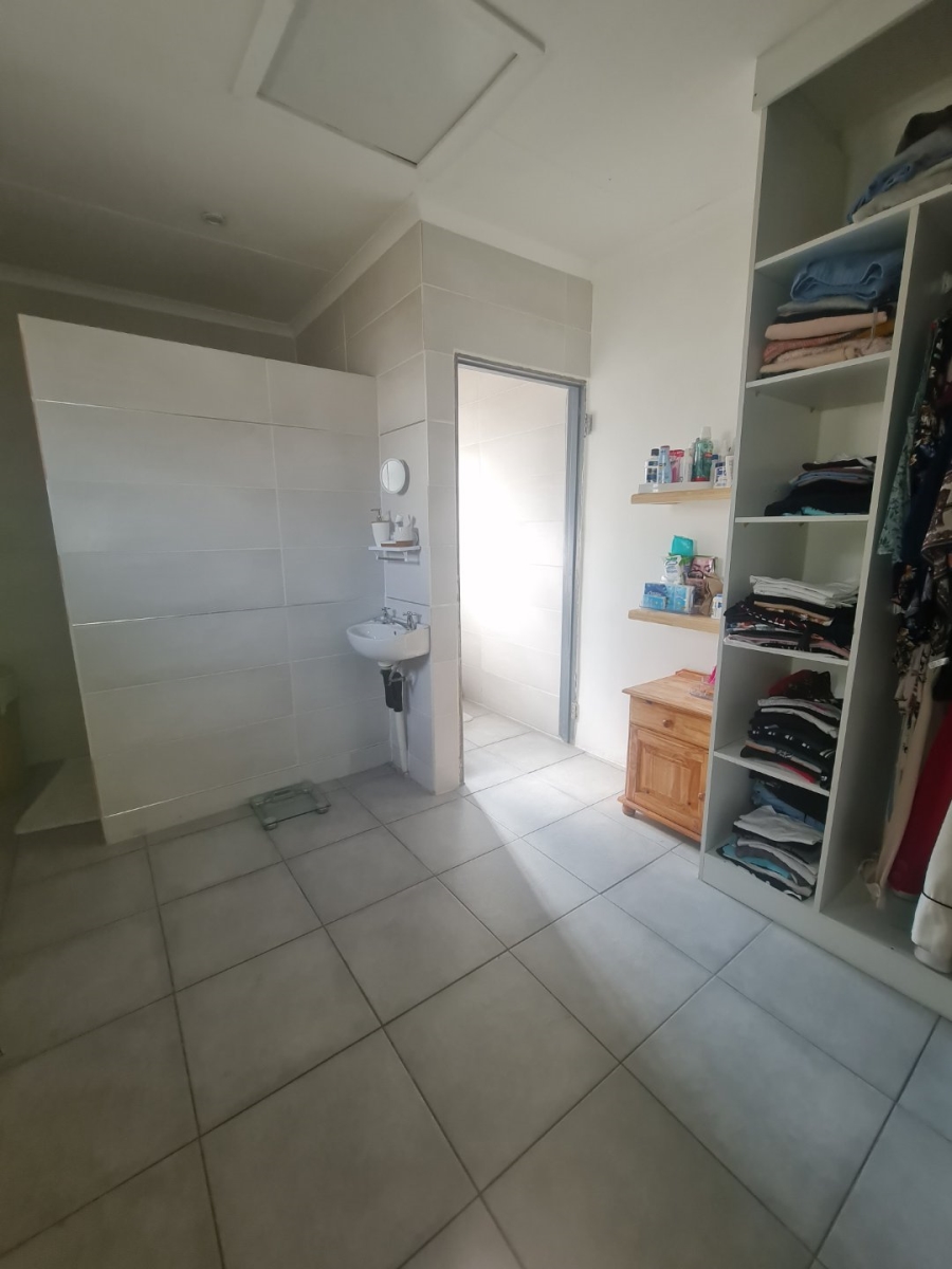 5 Bedroom Property for Sale in Sasolburg Free State